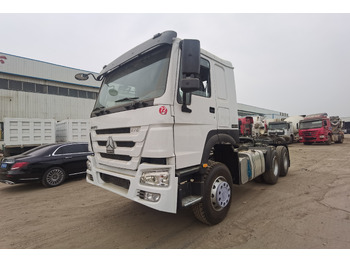 Trattore stradale SINOTRUK HOWO