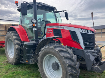 Trattore MASSEY FERGUSON 100 series