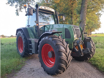 Trattore FENDT 700 Vario