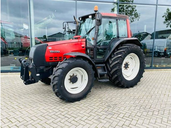 Trattore VALTRA 6850