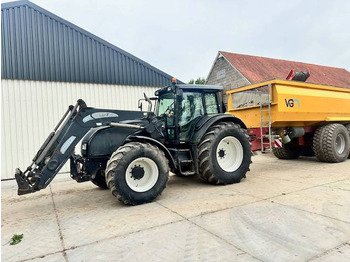 Trattore VALTRA T151