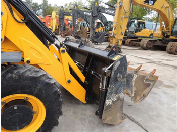 Leasing di JCB 3CX JCB 3CX: foto 3