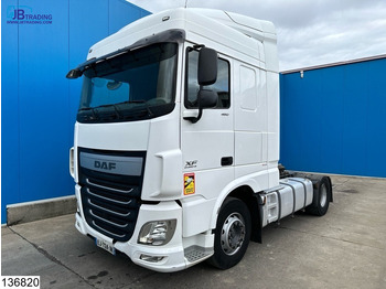 Trattore stradale DAF XF 460