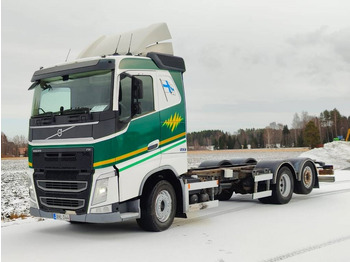 Autocarro telaio VOLVO FH13