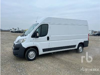 Autocarro furgonato FIAT Ducato 2.3