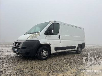 Autocarro furgonato FIAT Ducato