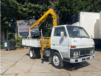 Camion con gru TOYOTA