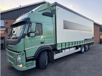 Camion centinato VOLVO FM 460