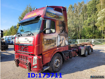 Autocarro telaio VOLVO FH16 700