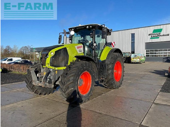 Trattore CLAAS Axion 810