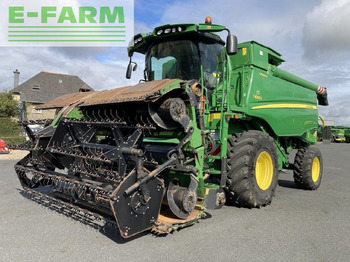 Mietitrebbia JOHN DEERE T660