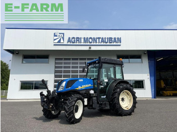 Trattore NEW HOLLAND T4