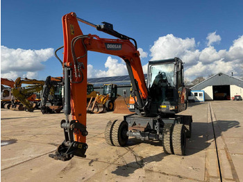 Autogru DOOSAN DX57W