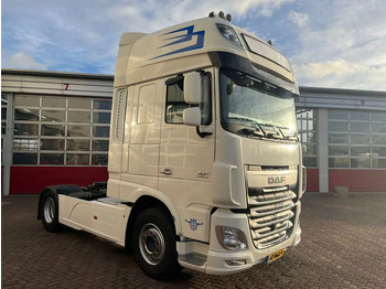 Trattore stradale DAF XF 440