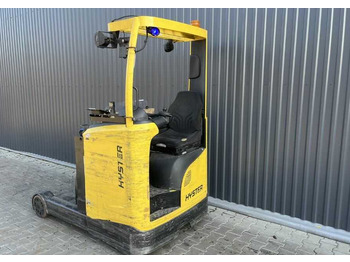 Carrello retrattile HYSTER