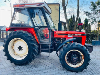 Trattore ZETOR