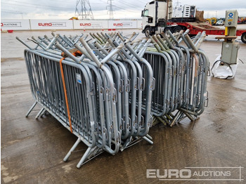 Attrezzatura da costruzione Bundle of Metal Pedestrian Safety Barriers (2 of): foto 5