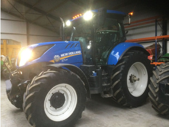 Trattore NEW HOLLAND T7.210