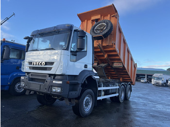 Autocarro ribaltabile IVECO Trakker