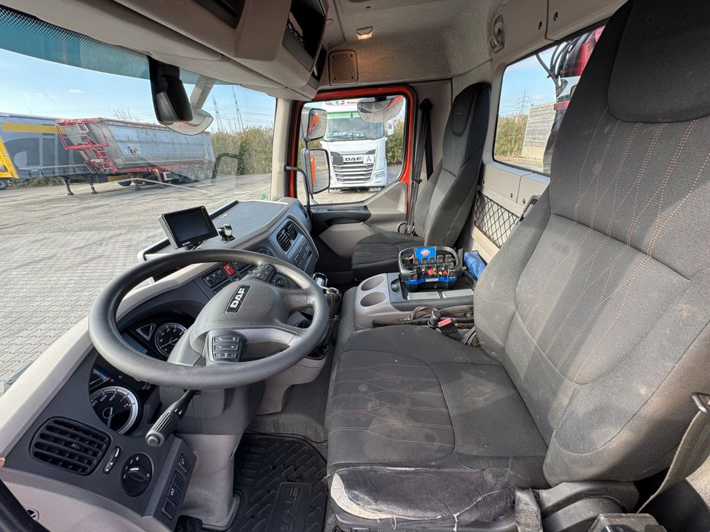 Leasing di DAF FA LF 180 8t Abrollkipper mit Ladekran  DAF FA LF 180 8t Abrollkipper mit Ladekran: foto 23