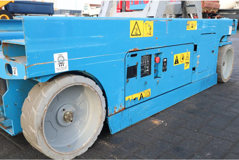 Piattaforma a pantografo Genie GS-4047 | 14 METER | 350 KG: foto 11