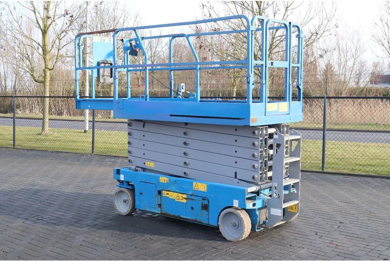 Piattaforma a pantografo Genie GS-4047 | 14 METER | 350 KG: foto 7