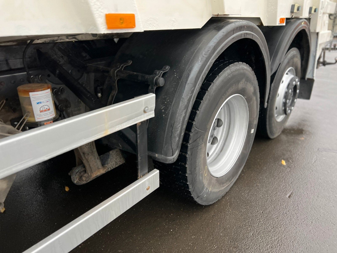 Leasing di Mercedes-Benz Actros 2532 6x2 Faun Vario 524 Euro 5 Mercedes-Benz Actros 2532 6x2 Faun Vario 524 Euro 5 Mercedes-Benz Actros 2532 6x2 Faun Vario 524 Euro 5 Mercedes-Benz Actros 2532 6x2 Faun Vario 524 Euro 5: foto 13