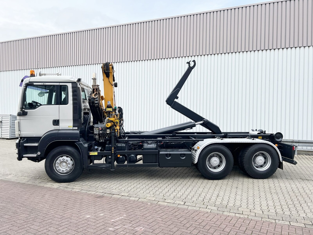 Leasing di MAN TGS 33.440 6X4 BL TGS 33.440 6X4 BL mit Kran Effer 165-3S, Funk MAN TGS 33.440 6X4 BL TGS 33.440 6X4 BL mit Kran Effer 165-3S, Funk: foto 13