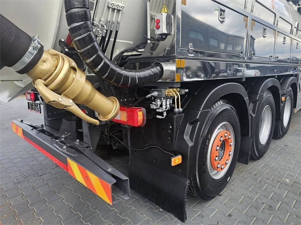 Autospurgo Volvo WUKO ADR ROLBA FOR CLEANING CHANNELS COMBI: foto 18