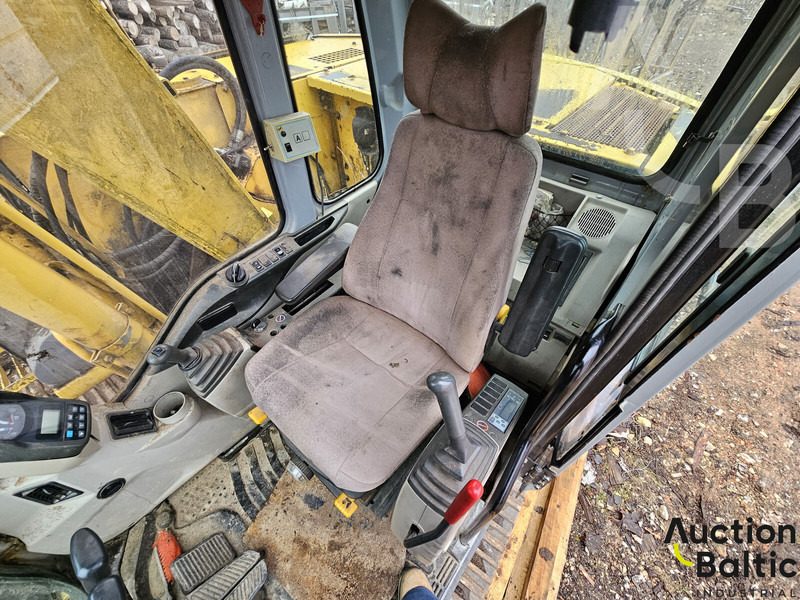 Escavatore cingolato New Holland E 145: foto 8