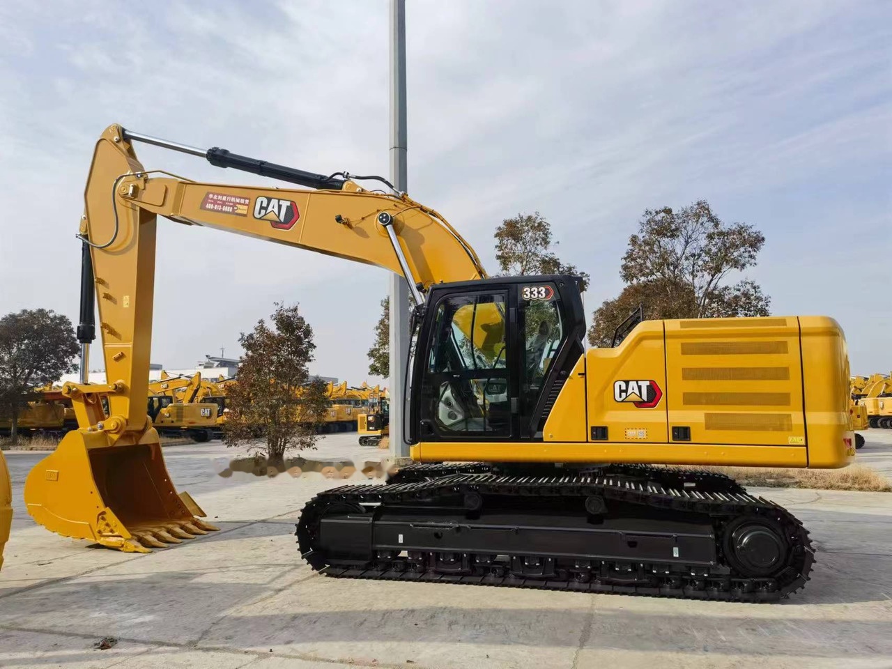 Escavatore cingolato nuovo Caterpillar 333: foto 8