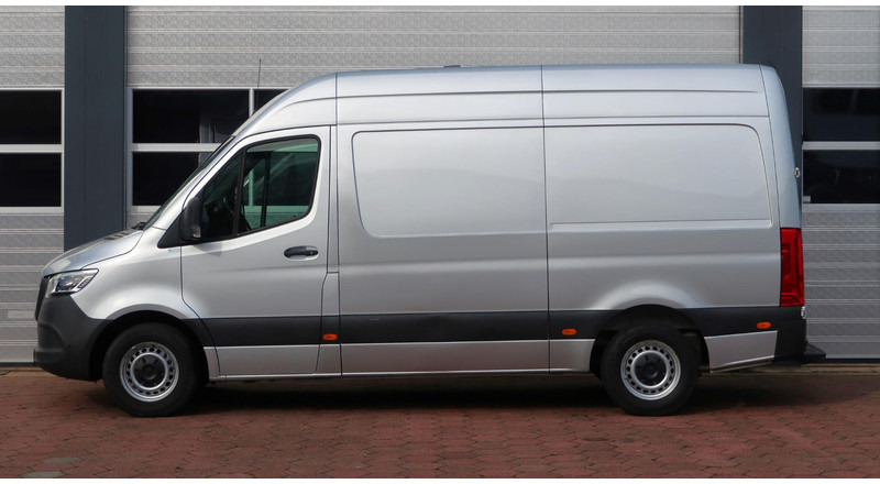 Furgone chiuso Mercedes-Benz Sprinter 319 3.0 CDI L2H2 V6 AUT/ 360/ LED/ MBUX/ ACC/ CLIMA/ STANDKACH: foto 16