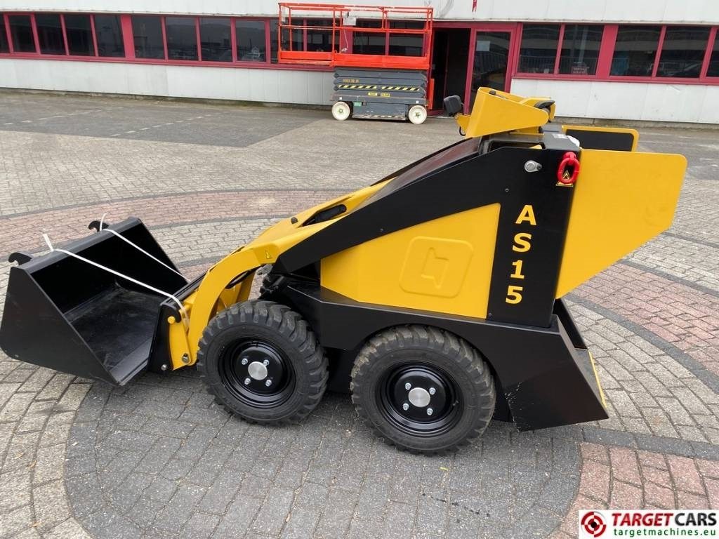 Leasing di Conmeq AS15 Mini Skid Steer Loader 4x4 Electric  Conmeq AS15 Mini Skid Steer Loader 4x4 Electric: foto 30