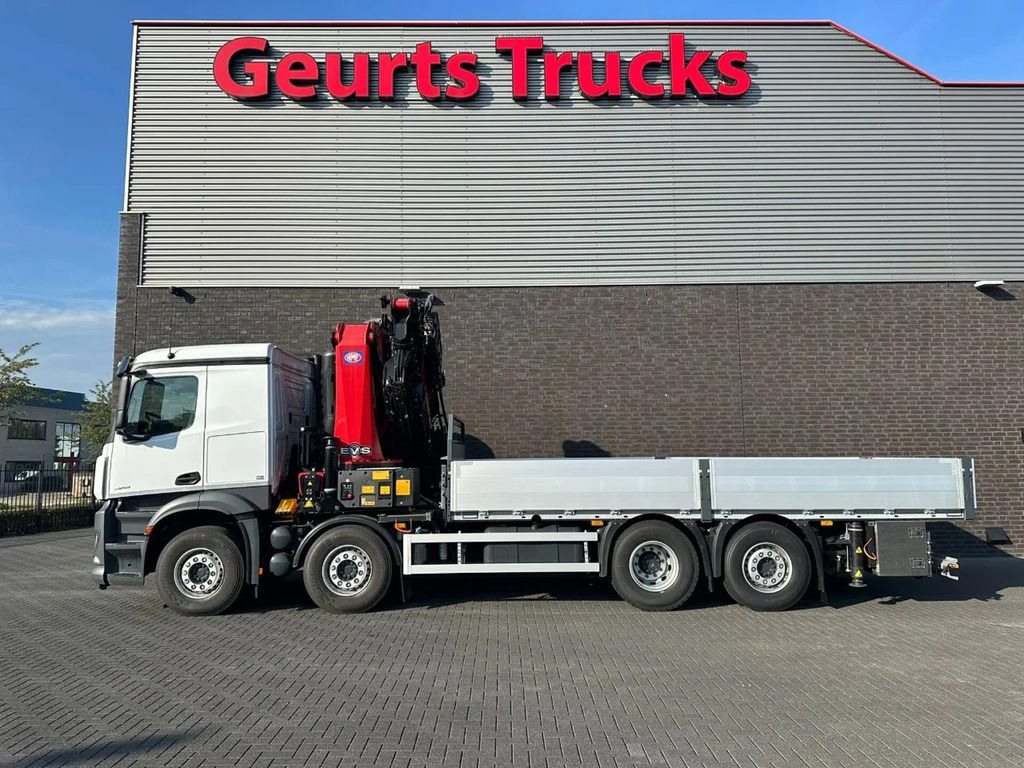 Leasing di Mercedes-Benz Arocs 3251 8X2 + HMF 7020-K7 FJ 1400-K6 KRAAN/KR  Mercedes-Benz Arocs 3251 8X2 + HMF 7020-K7 FJ 1400-K6 KRAAN/KR: foto 6