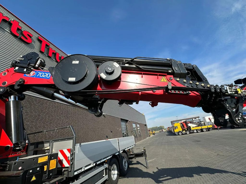 Leasing di Mercedes-Benz Arocs 3251 8X2 + HMF 7020-K7 FJ 1400-K6 KRAAN/KR  Mercedes-Benz Arocs 3251 8X2 + HMF 7020-K7 FJ 1400-K6 KRAAN/KR: foto 25