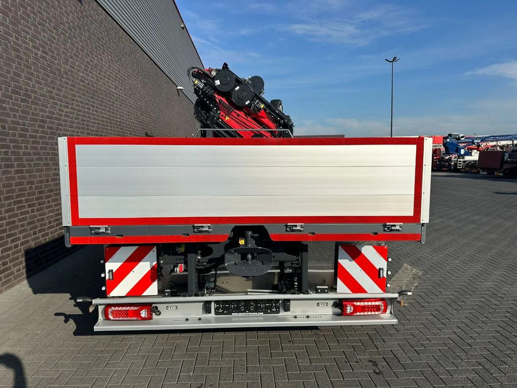 Leasing di Mercedes-Benz Arocs 3251 8X2 + HMF 7020-K7 FJ 1400-K6 KRAAN/KR  Mercedes-Benz Arocs 3251 8X2 + HMF 7020-K7 FJ 1400-K6 KRAAN/KR: foto 13