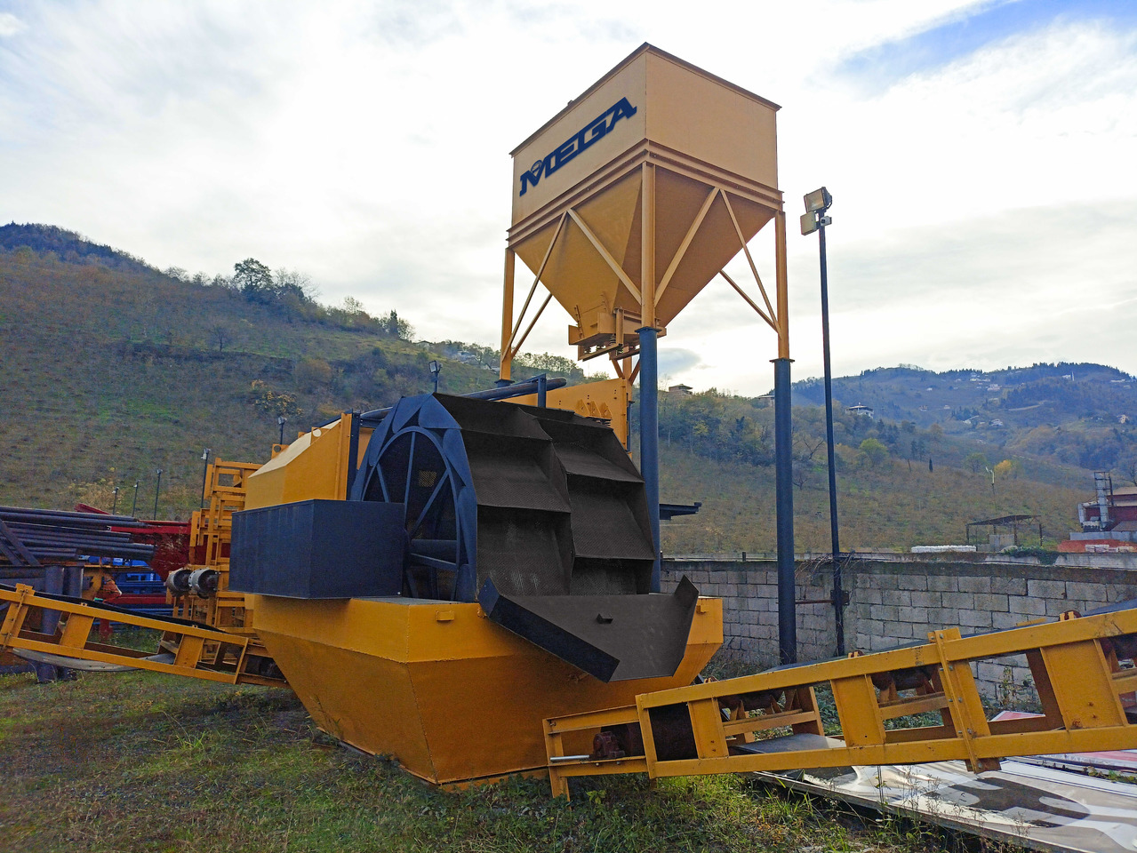 Impianto di frantumazione nuovo MEGA Crushing and Screening Plant | Ready in Stock: foto 9