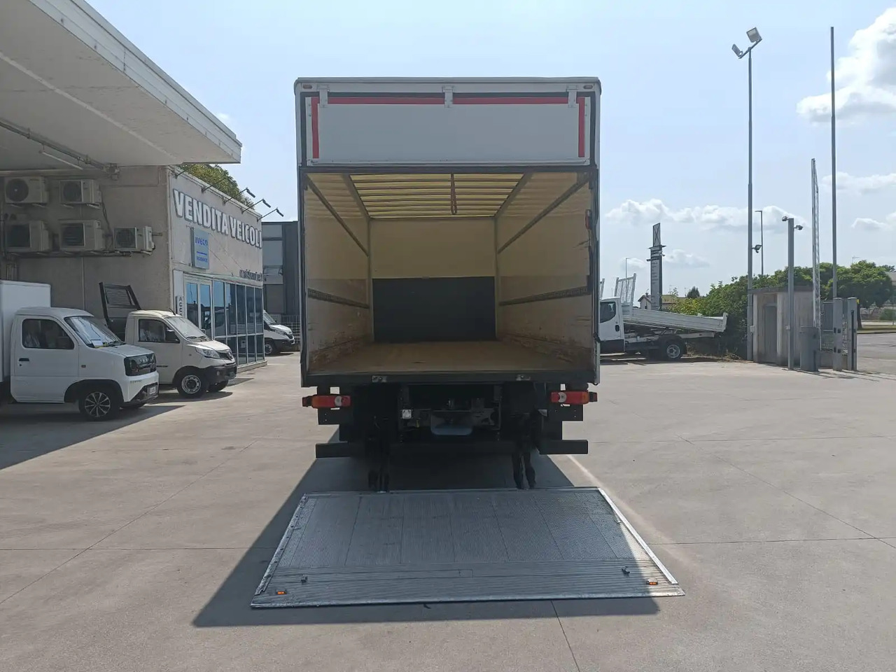 Autocarro furgonato IVECO EUROCARGO 140E28P: foto 7