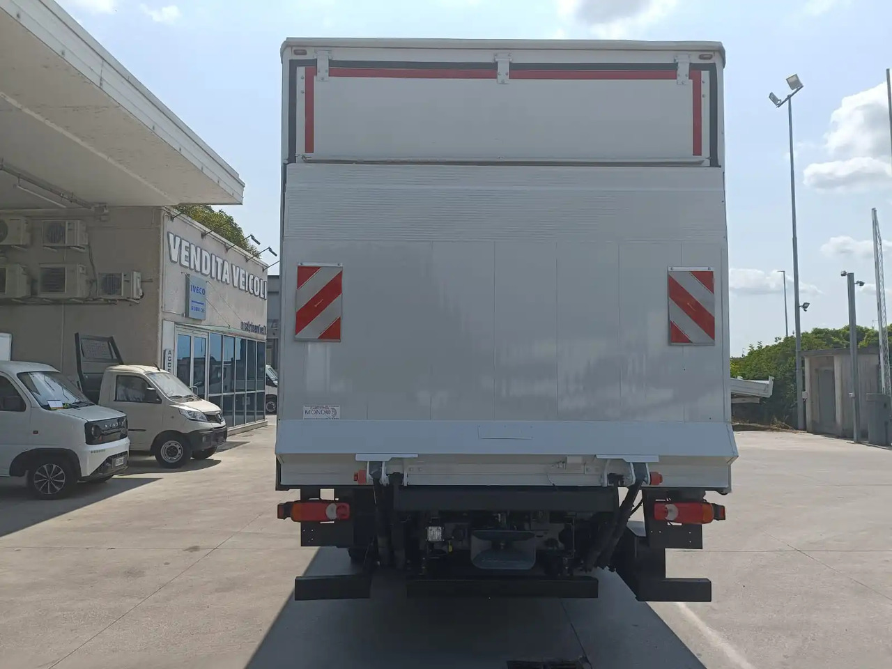 Autocarro furgonato IVECO EUROCARGO 140E28P: foto 6