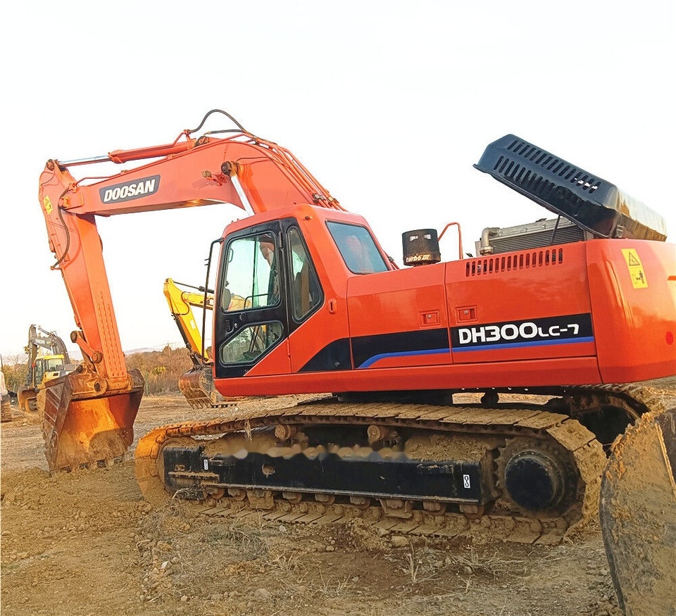 Escavatore cingolato Doosan DH300LC-7: foto 7