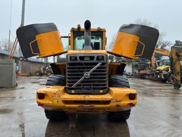 Pala gommata Volvo L 110 E: foto 23