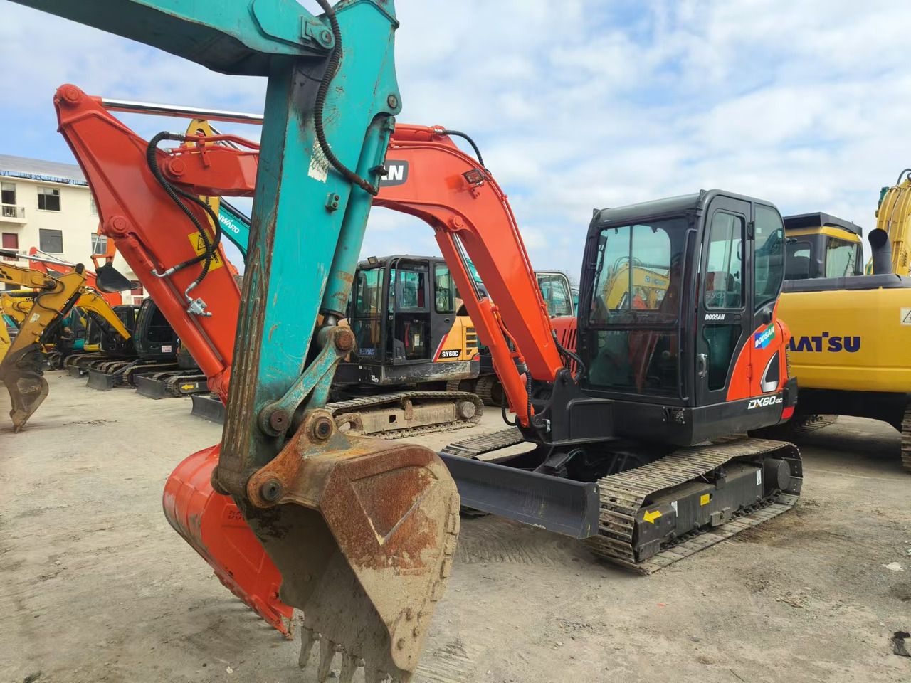 Escavatore DOOSAN DX60: foto 17