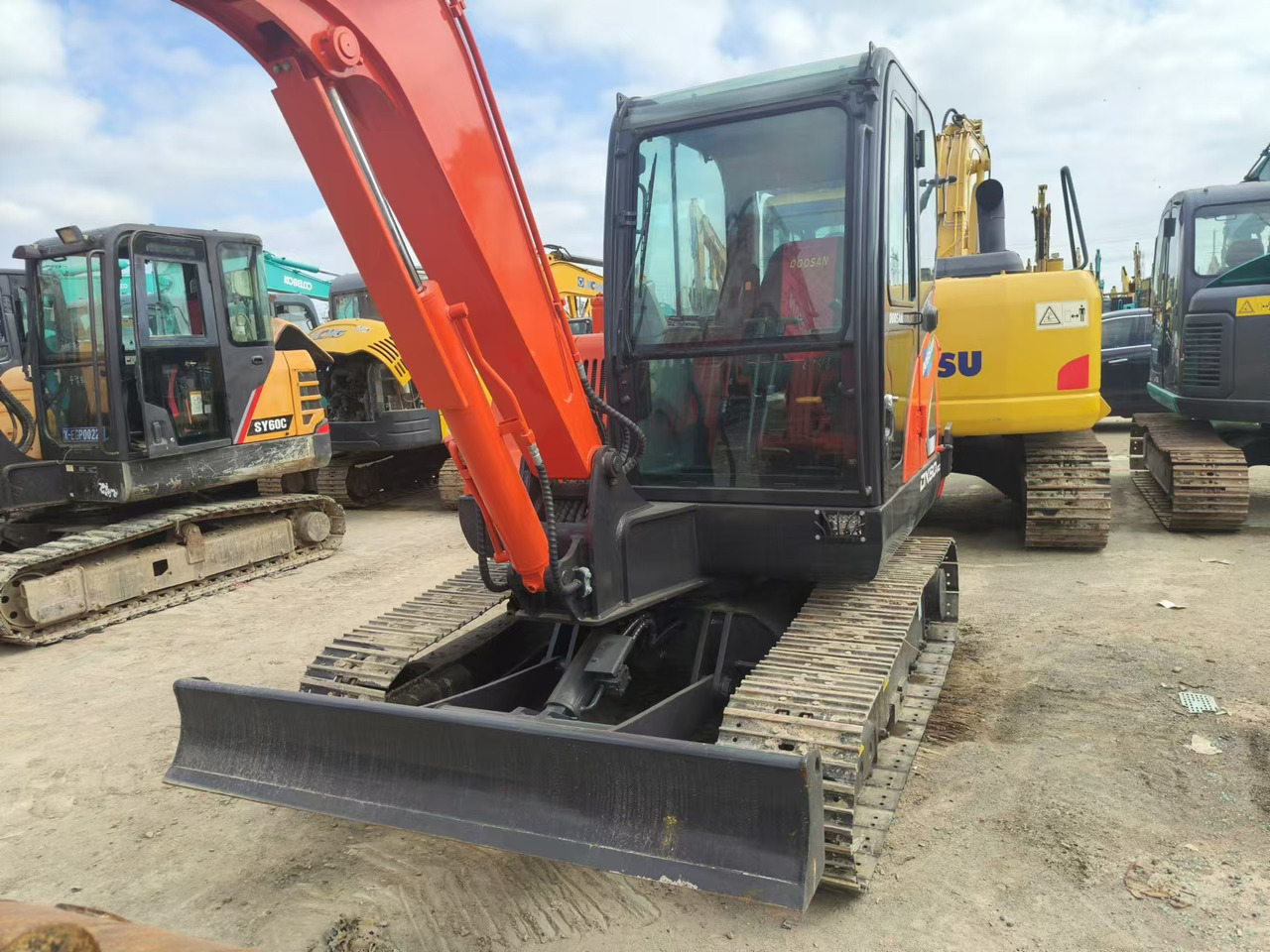 Escavatore DOOSAN DX60: foto 7