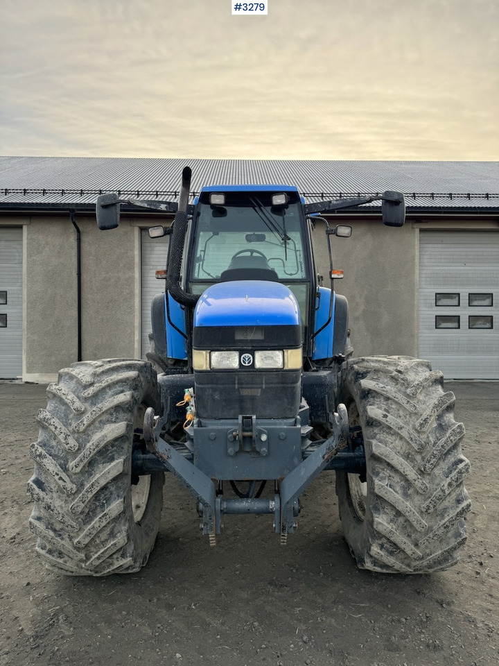 Trattore 2001 New Holland TM135 w/front hydraulics: foto 8