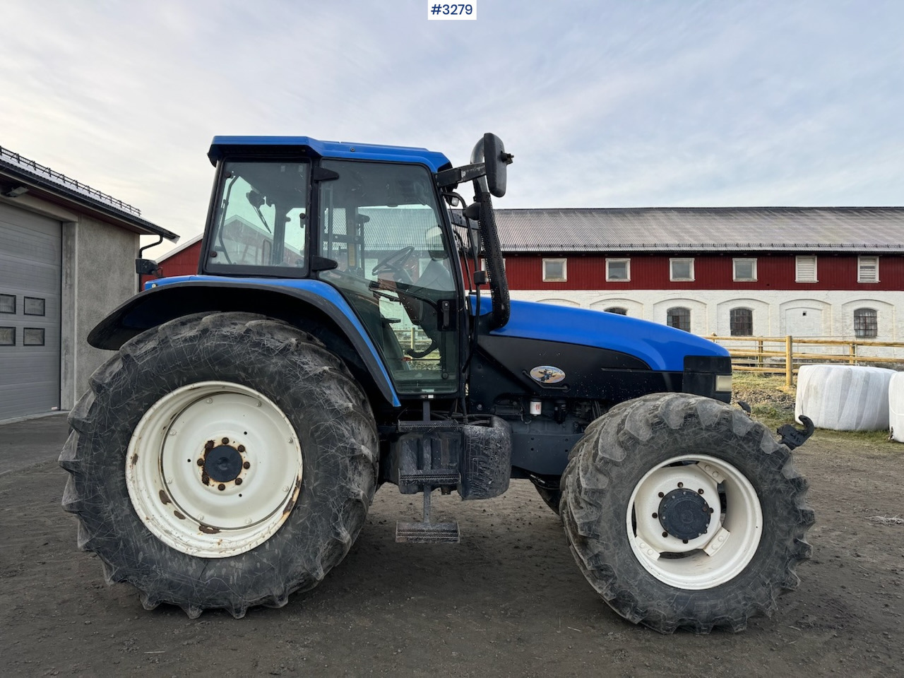 Trattore 2001 New Holland TM135 w/front hydraulics: foto 6