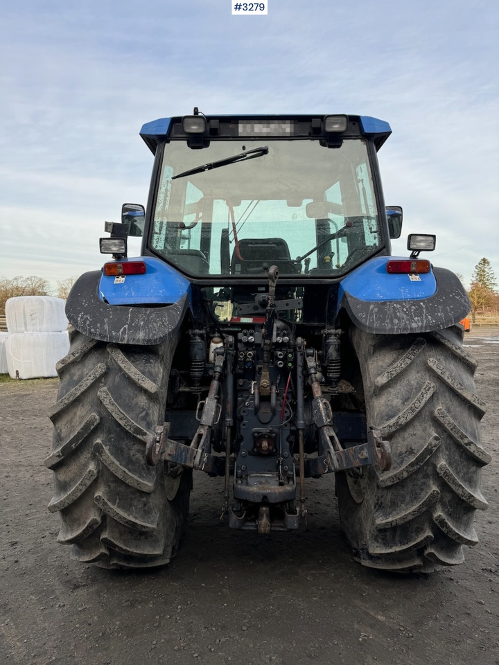 Trattore 2001 New Holland TM135 w/front hydraulics: foto 11