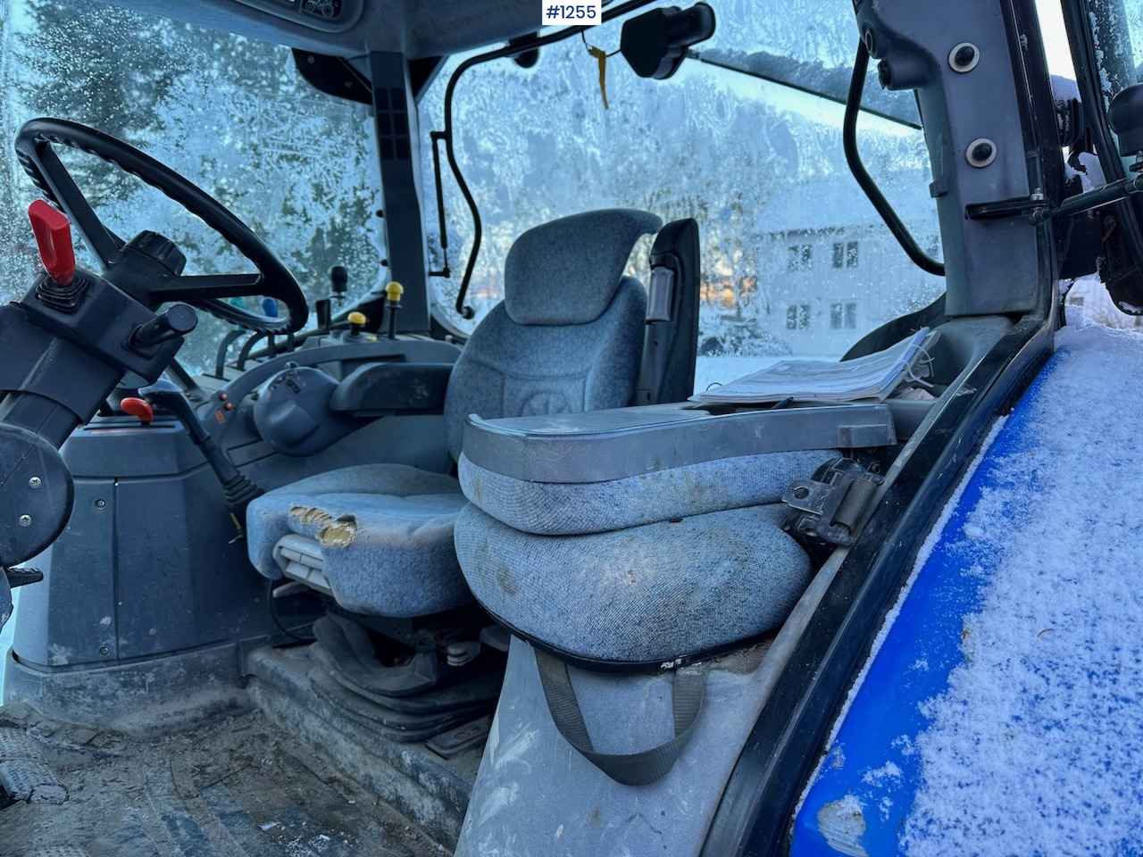 Trattore 2005 New Holland TS110A: foto 12