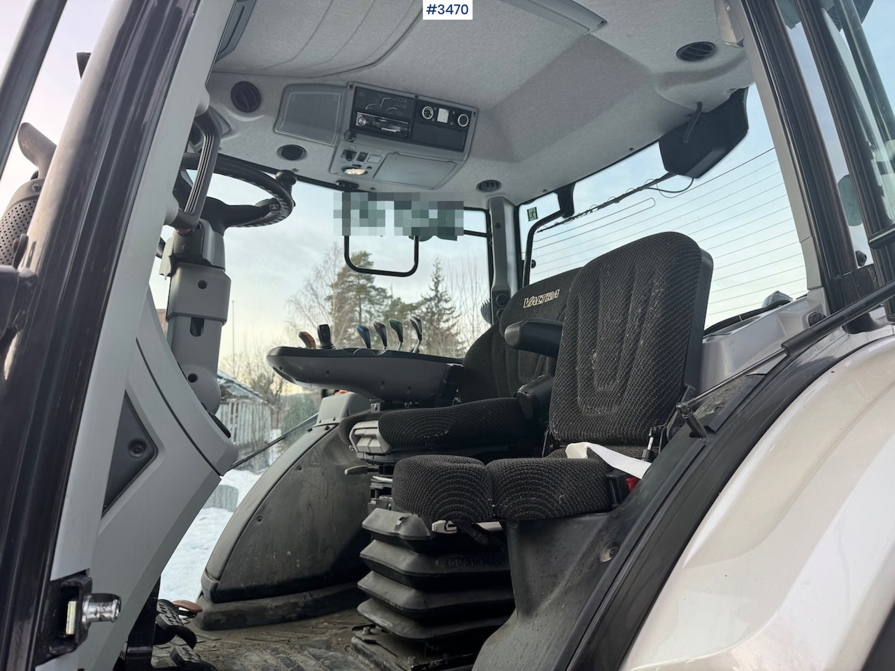 Trattore 2019 Valtra N134 w/ Front loader and bucket. 900 hours!: foto 24