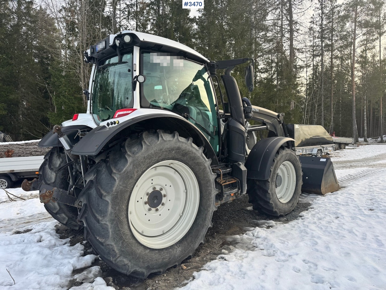 Trattore 2019 Valtra N134 w/ Front loader and bucket. 900 hours!: foto 6