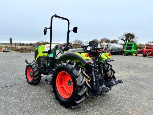 Trattore Claas nexos 210f: foto 16